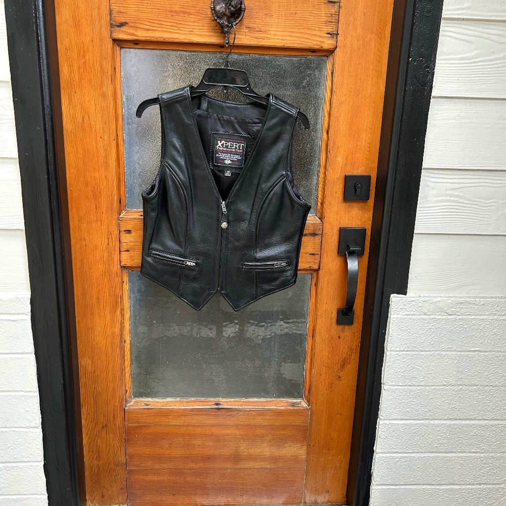 Expert Performing Gear Leather vest